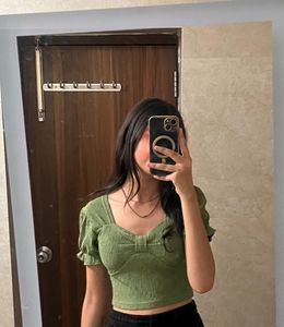 Cute Green Puff Sleeve Crop Top