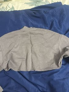 Graffiti Print Cropped Sweatshirt