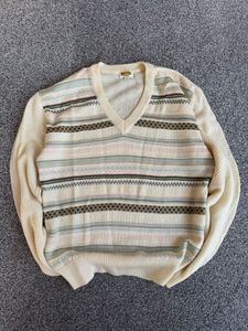 Vintage Patterned V-Neck Sweater