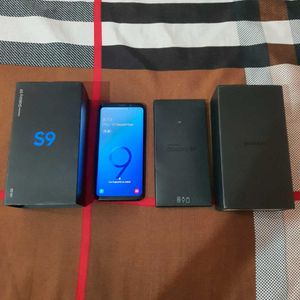 Samsung Galaxy S9 with Box