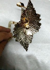 Leaf Design anti Tarnish Bracelet