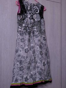 Biba Chic Sleeveless Black &amp; White Printed Dress