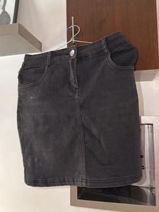 Stylish Dark Wash Denim Skirt