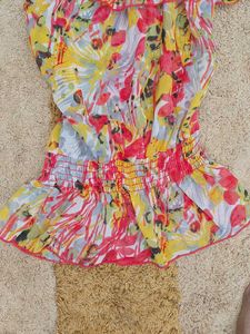 Flowy Floral One-Shoulder Top