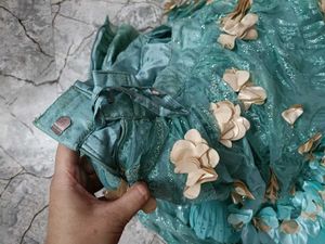Stunning Blue Tiered Flower crop top