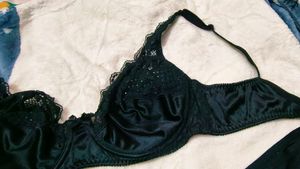 Lace Trim satin lingerie set 👍