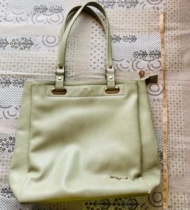 Super Spacious Handbag