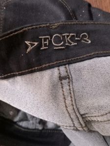Navy Blue Skinny Fit Jeans (Women)