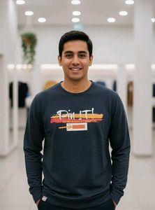 Stylish Graphic Print T-Shirt