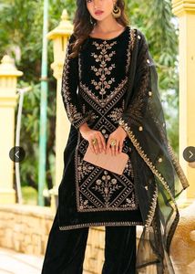 Elegant Black Velvet Kurta Set with Dupatta