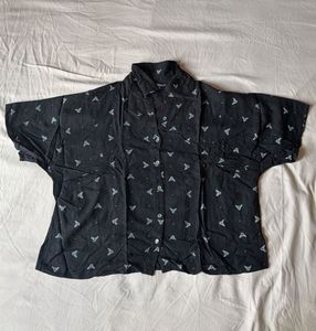 Black Bee Print Button-Up Shirt