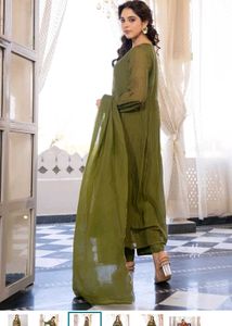 Elegant Olive Green Kurta Set