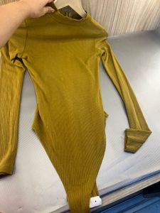 2 TRENDY Ribbed Bodysuit