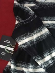 Vintage Striped Knit Sweater📔