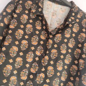 Printed Short-Sleeve Shirt