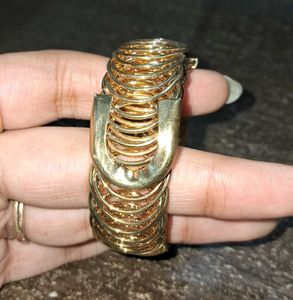 Elegant Gold-Tone Adjustable Bangle
