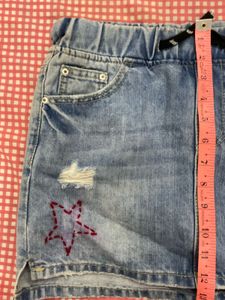 Cute Denim Skirt with Star Detail