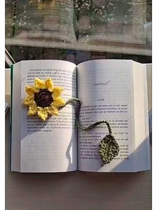 Crochet Sunflower Bookmark