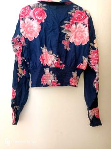 Chic Floral Print Button-Up Top✨💗💫