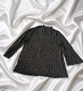 Chic Black &amp; White Polka Dot Top