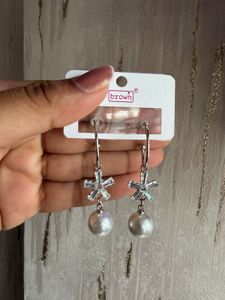 Elegant Pearl &amp; Crystal Drop Earrings