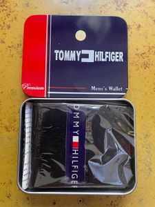 This is a brand new wallet of tommy hilfiger