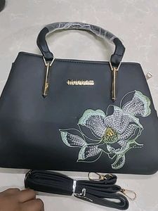 Stylish Black Handbag with Floral Embroidery