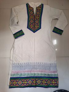 Embroidered White Kurti