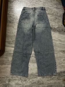 Distressed Wide Leg Jeans