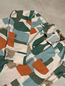 Women’s Abstract Print Button-Up Shirt