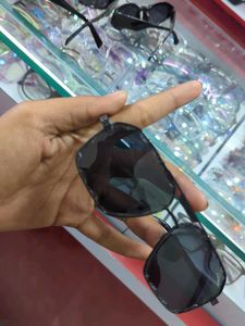 Stylish Black Sunglasses for Women