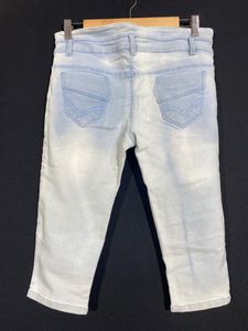 Women Light Blue 3/4th Low Rise Jeans | Waist 32 |