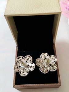 Sparkling Flower Stud Earrings