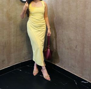 Elegant Yellow Midi Dress