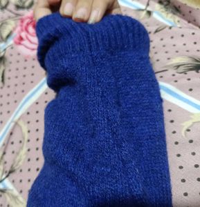 Two comfortable sweatshirt (green and dark blue)