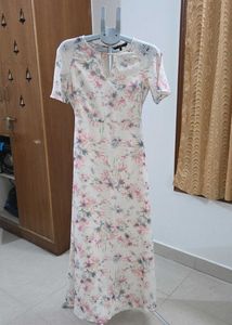 Vero Moda Chic Floral Maxi Dress