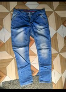 Combo Jeans And Track Pant