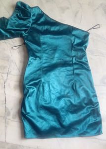 Emerald Green Satin One-Shoulder Dress