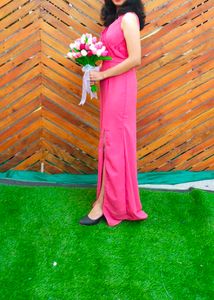 Elegant Pink Maxi Dress with Slit