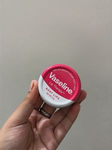 vaseline rosy lips lip balm🎀
