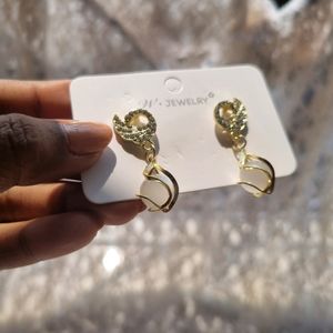 AD Studded Swan With Glass Pearl Drop Korean Studs