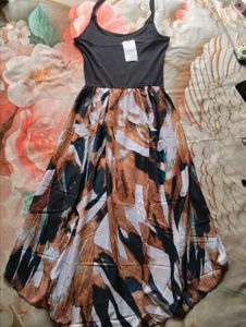Chic Halter Neck Maxi Dress with Abstract Print