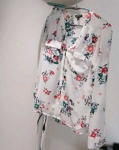 Chic Floral Print Blouse