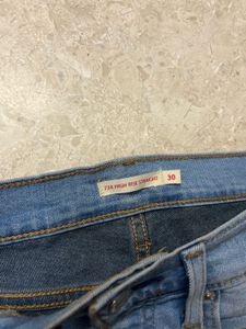 Levi's Light Wash Jeans