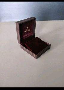 Tanishq ear ring Box - Elegant & Protective
