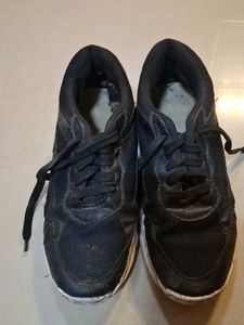 Black Sneakers