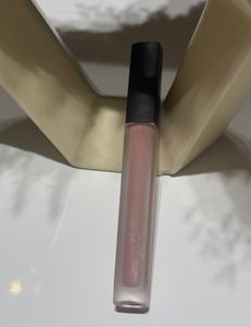 Huda Beauty Liquid Matte Lipstick