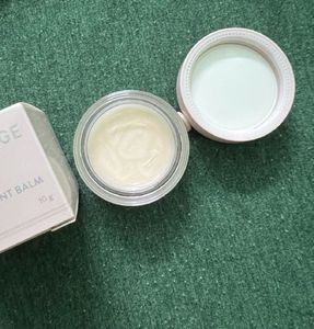 Laneige Lip Treatment Balm with spatula