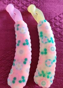 Buy 1 & Get another Free Banana Clips 💛 and 💖