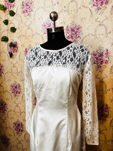 Elegant White Lace Sleeve Gown